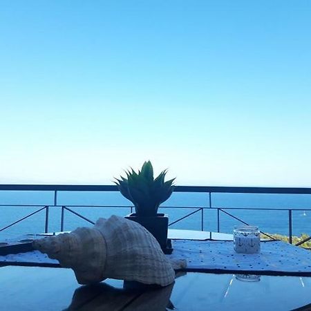 Sea And Sky Infinity Blue Apartment Gythio Esterno foto