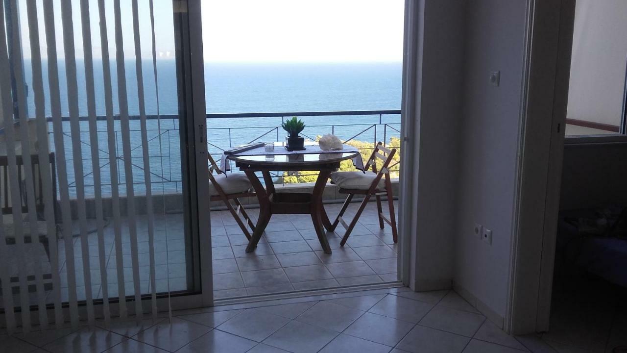 Sea And Sky Infinity Blue Apartment Gythio Esterno foto