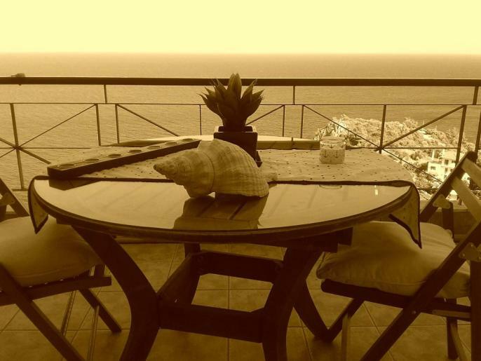 Sea And Sky Infinity Blue Apartment Gythio Esterno foto